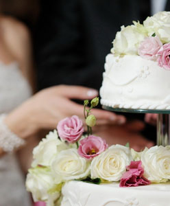 كيف تختارين كعكة زفافك؟